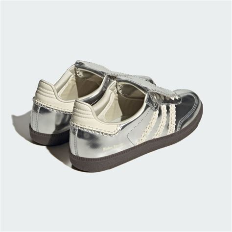 zilver adidas schoen|Silver Shoes .